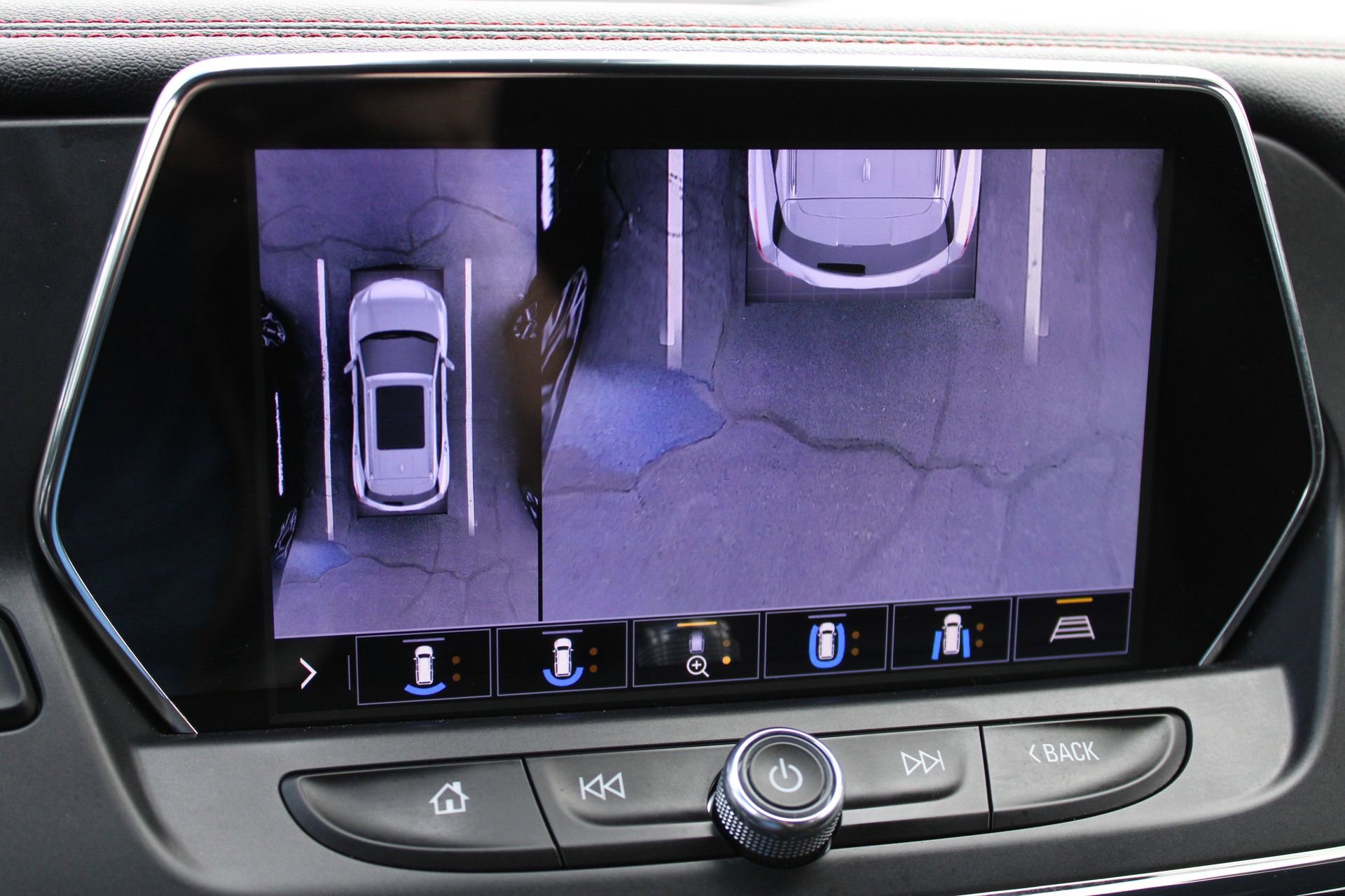 Used 2020 Chevrolet Blazer RS FWD image 44