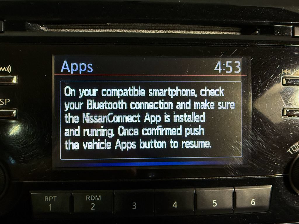 Used 2015 Nissan Rogue SV FWD image 18