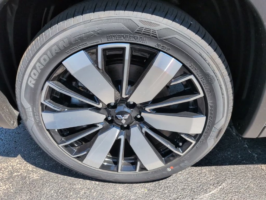 New 2026 Mitsubishi Outlander SE FWD image 11