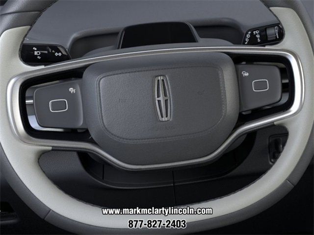 New 2026 Lincoln Navigator Premiere image 12