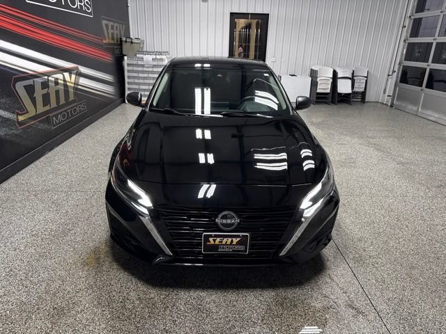 Used 2024 Nissan Altima 2.5 SV FWD image 28