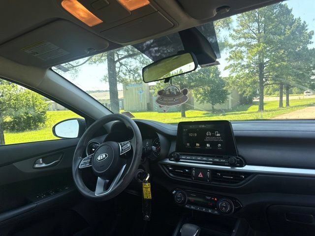 Used 2019 Kia Forte LXS FWD image 18
