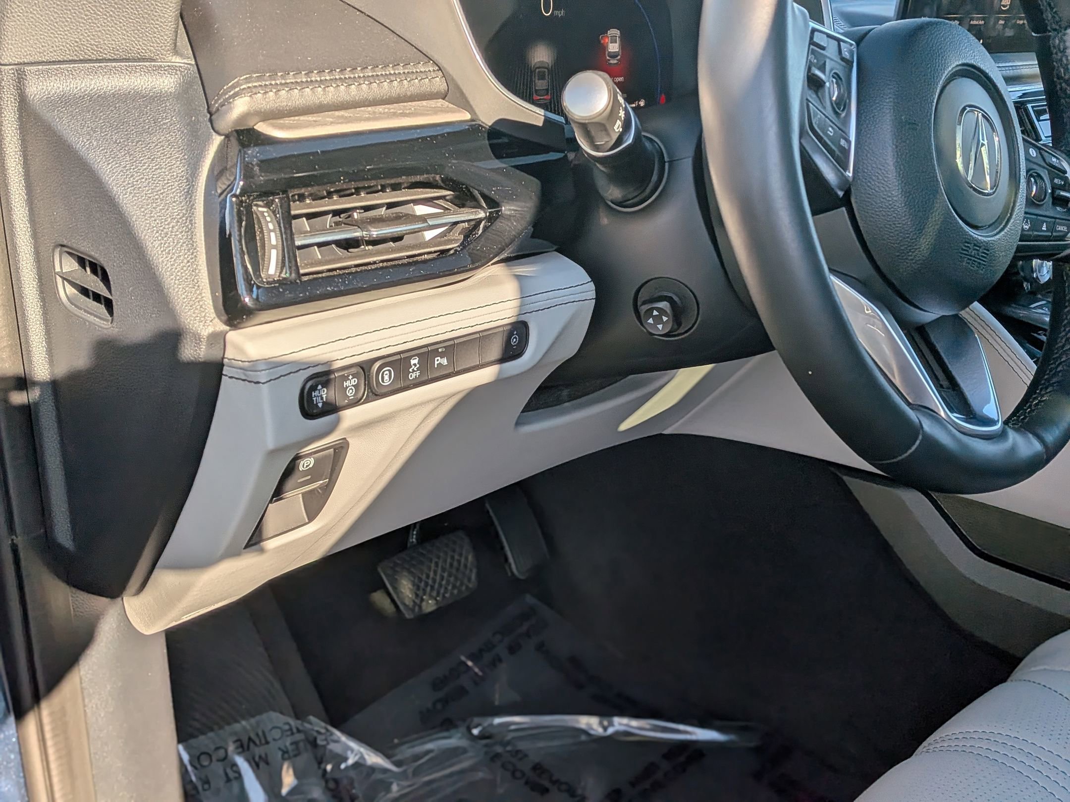 Used 2025 Acura MDX SH-AWD w/ Advance Package image 17