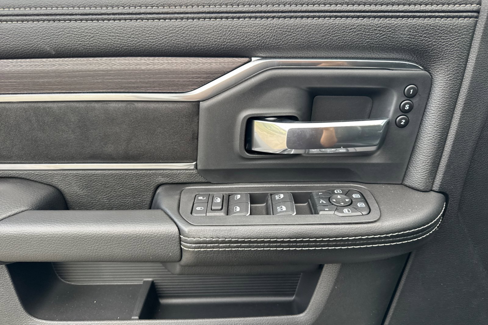 New 2026 RAM 2500 Laramie image 10