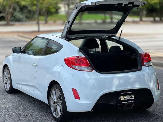 Used 2017 Hyundai Veloster FWD image 38
