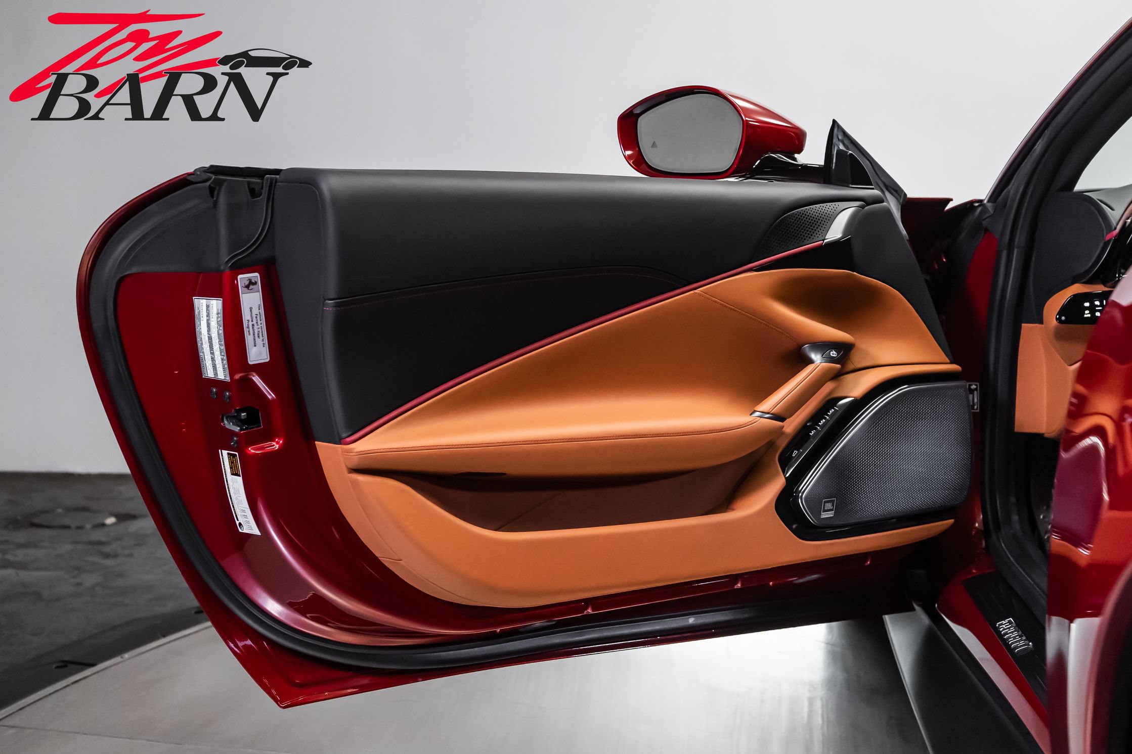 Used 2022 Ferrari Roma RWD image 19