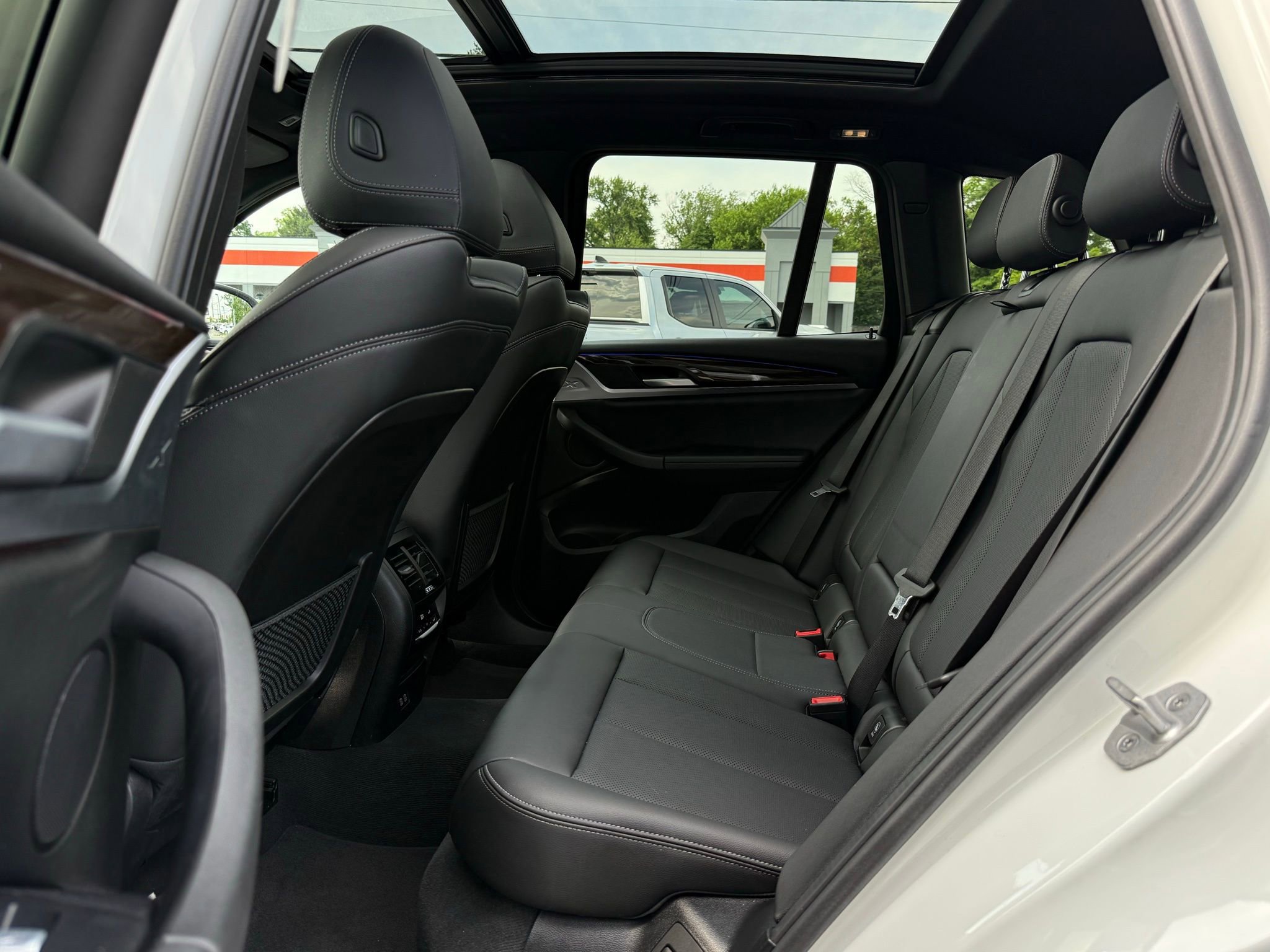 Used 2024 BMW X3 sDrive30i image 53