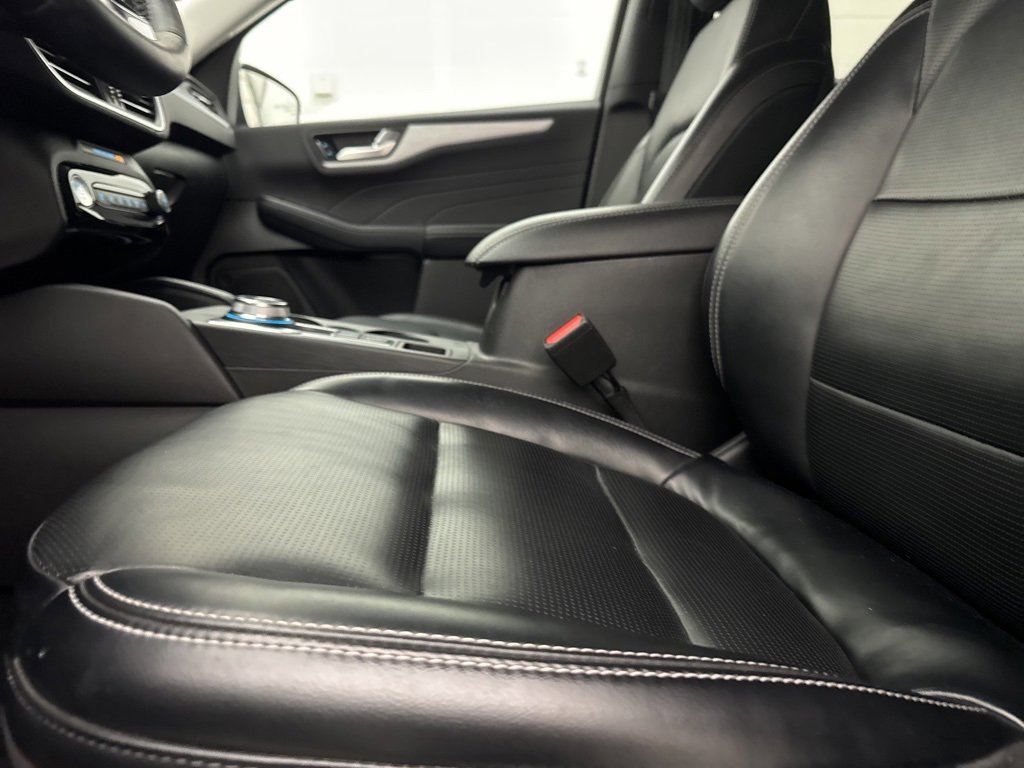 Used 2024 Ford Escape Platinum image 26