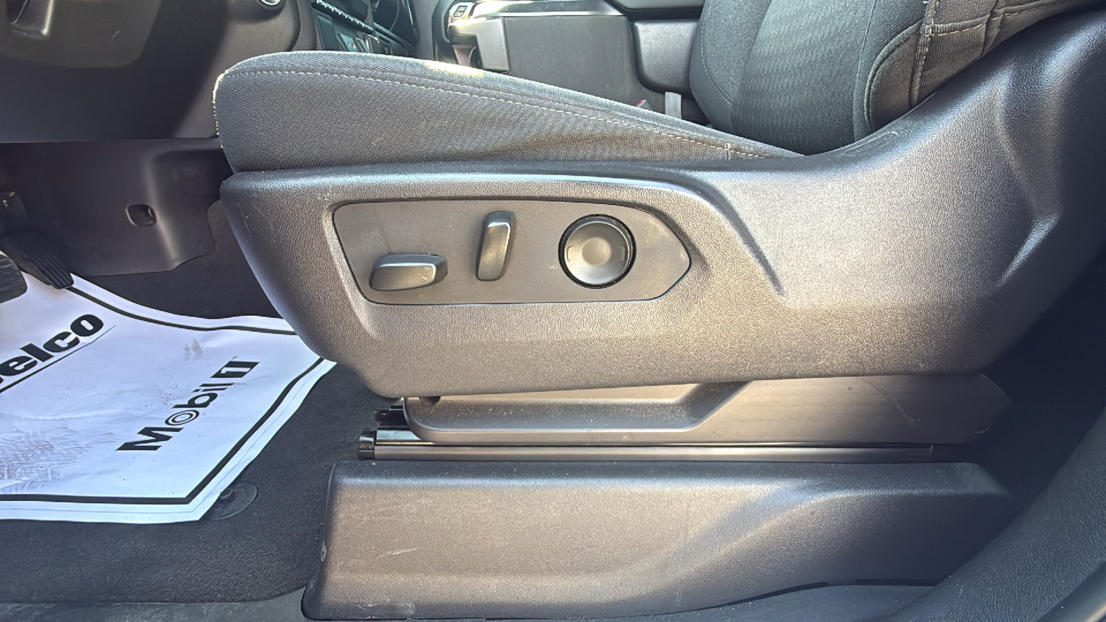 Used 2024 Chevrolet Silverado 1500 Custom RWD image 11
