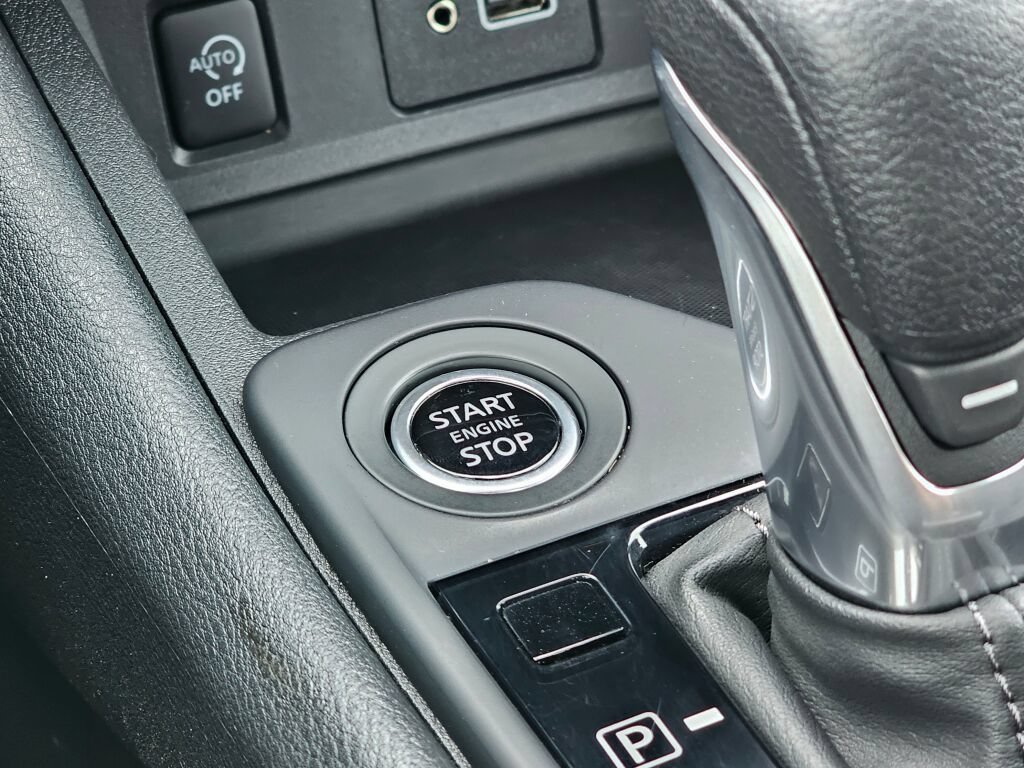 Used 2025 Nissan Sentra S FWD image 18