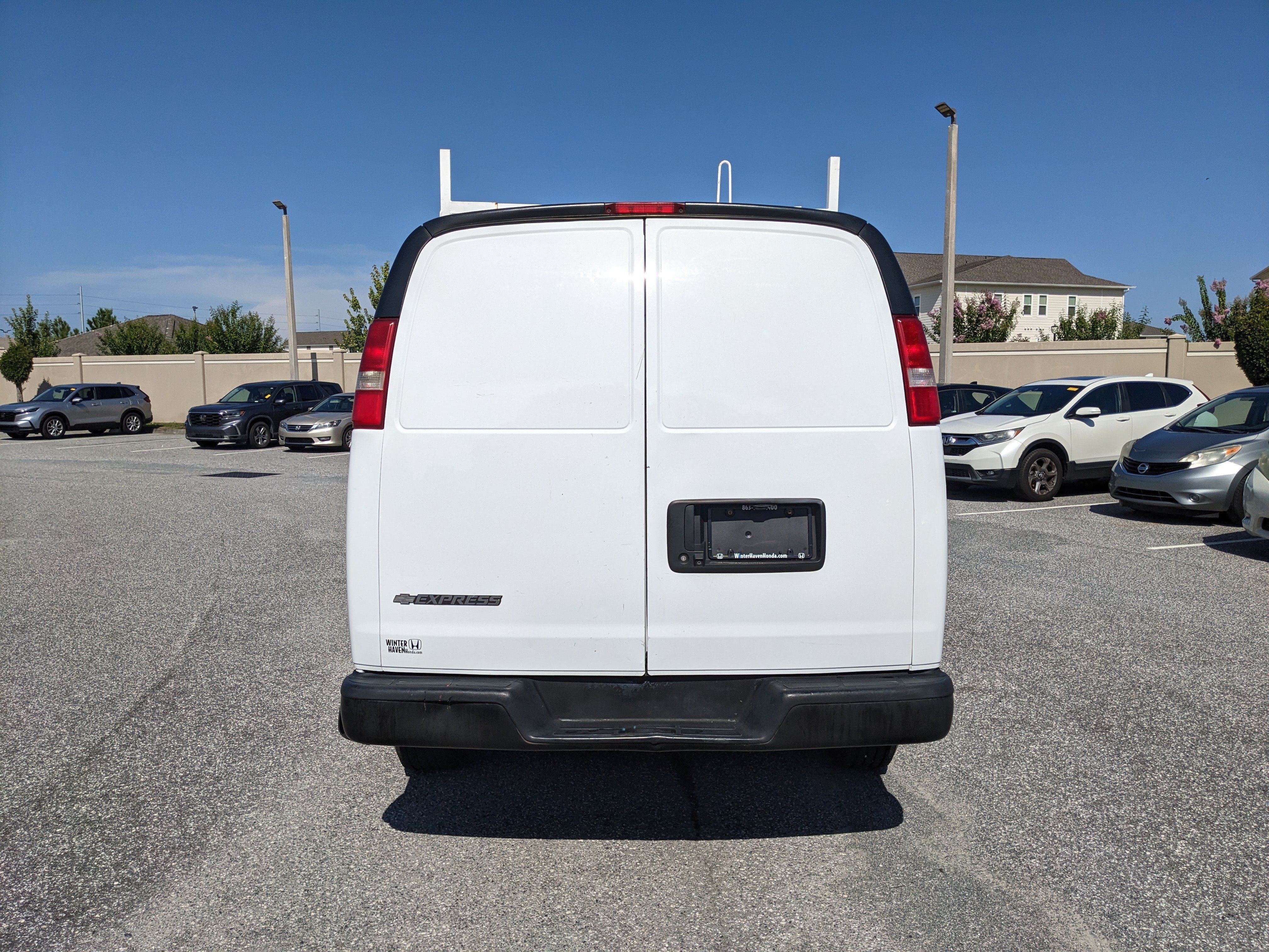 Used 2019 Chevrolet Express 2500 RWD image 7