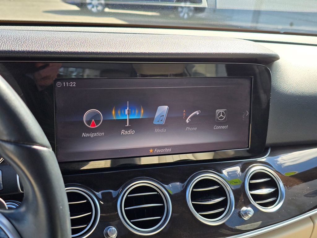 Used 2019 Mercedes-Benz E 300 image 25