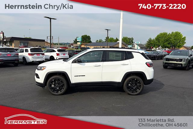 New 2026 Jeep Compass Latitude AWD/4WD image 4