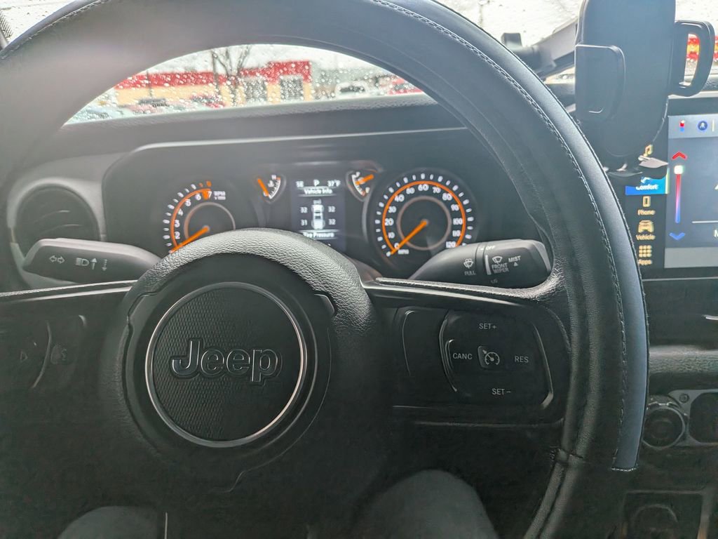 Used 2024 Jeep Gladiator Sport image 17