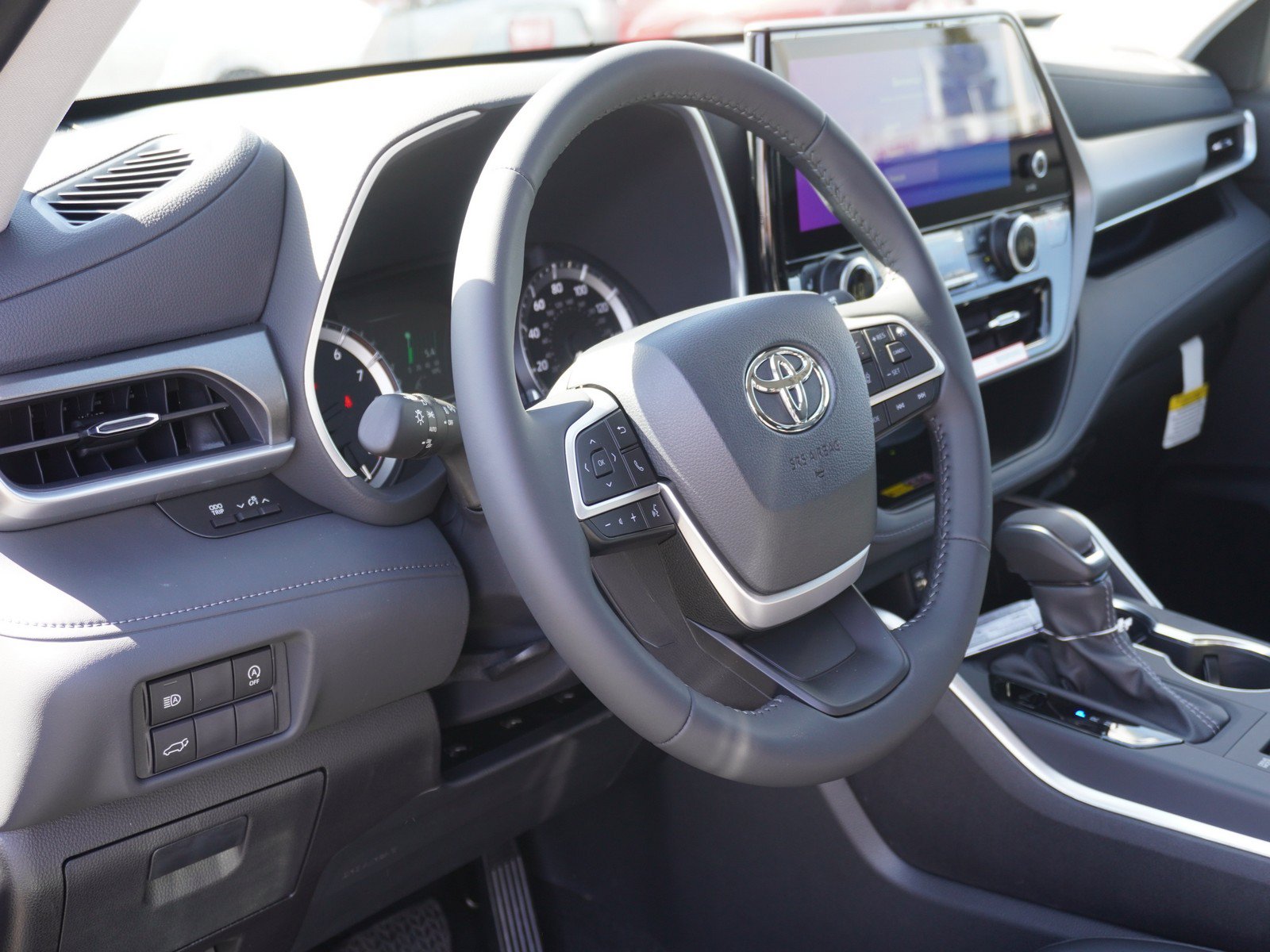New 2026 Toyota Highlander XLE AWD/4WD image 22