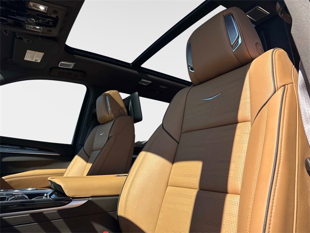 New 2026 Cadillac Escalade Luxury w/ LPO, Radiant Package image 21