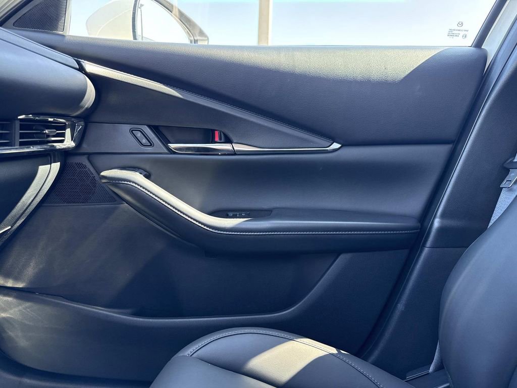 Certified 2025 MAZDA CX-30 AWD 2.5 S w/ Preferred Package image 32