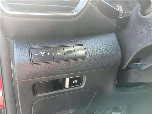 Used 2022 Hyundai Santa Fe SEL FWD image 9