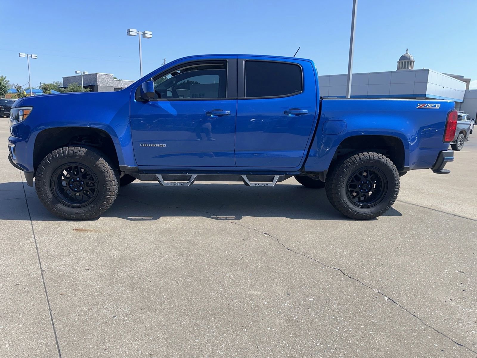 Used 2018 Chevrolet Colorado Z71 RWD image 2