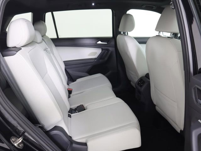 Used 2020 Volkswagen Tiguan SE R-Line image 14