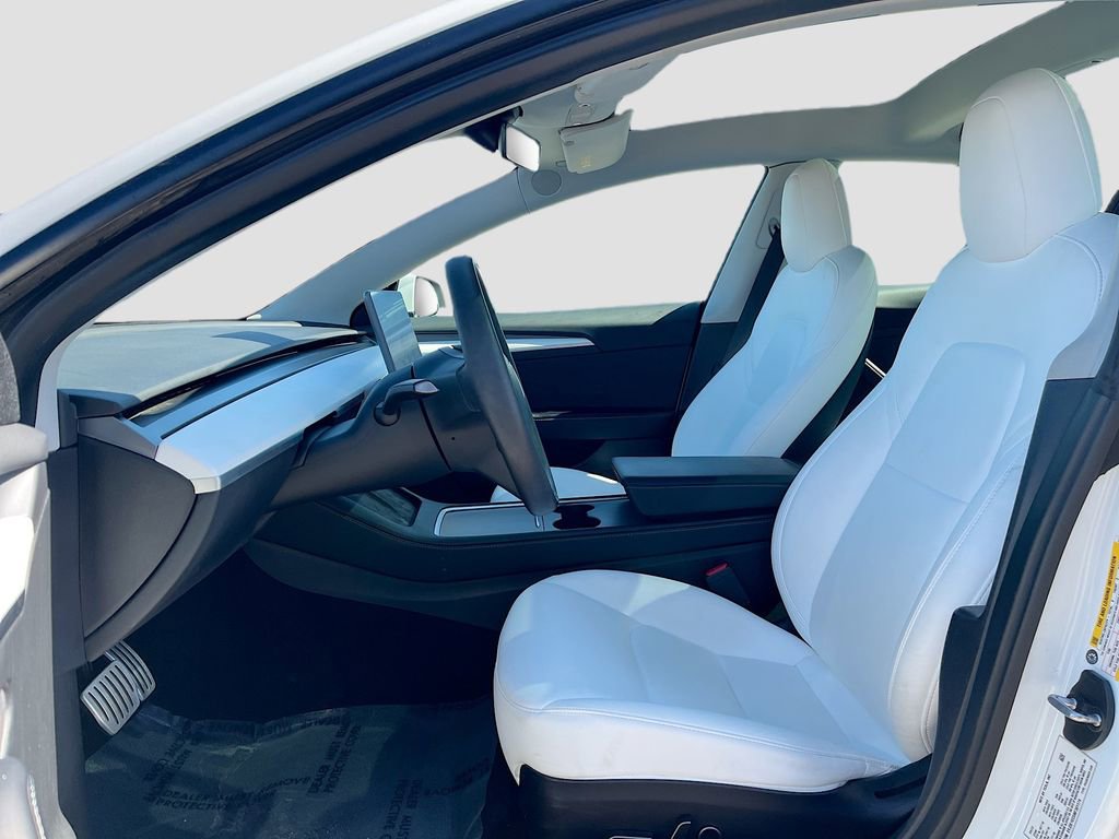 Used 2022 Tesla Model 3 Performance image 4