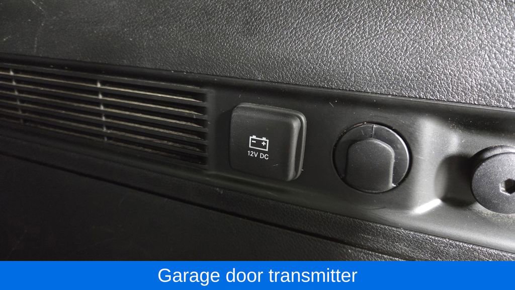 Used 2023 Jeep Wagoneer 4WD image 13