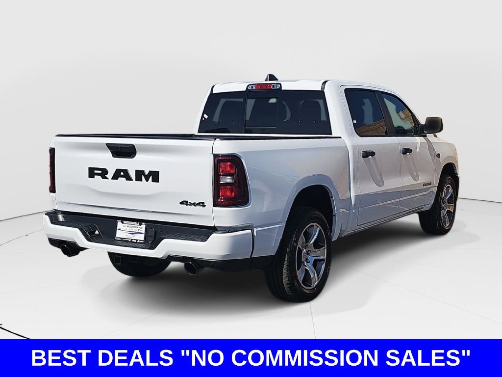 New 2027 RAM 1500 Express AWD/4WD image 3