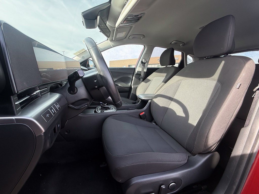 Certified 2025 Hyundai Kona SEL FWD image 21