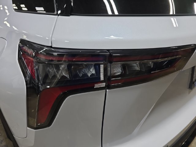 New 2026 Chevrolet Equinox RS w/ Convenience Package III FWD image 37