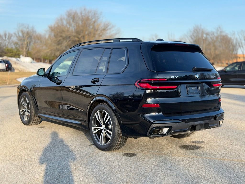 New 2026 BMW X7 xDrive40i image 3