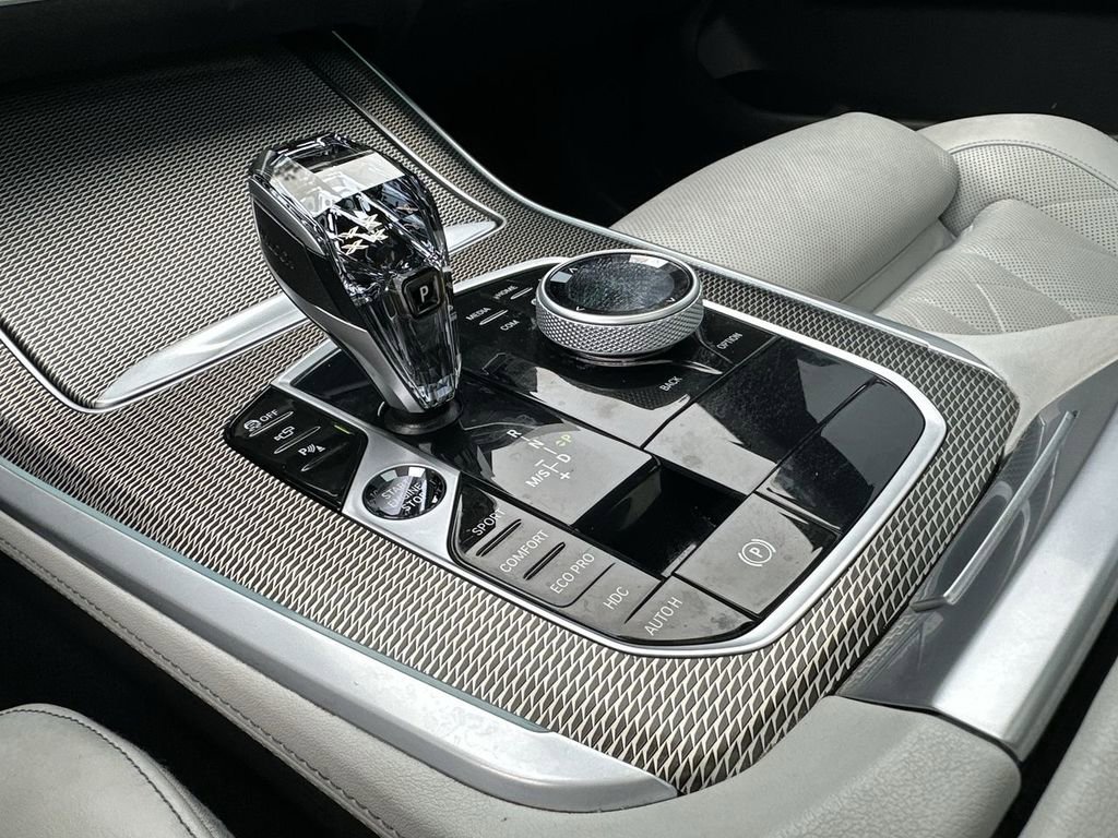 Used 2023 BMW X5 xDrive40i w/ Executive Package image 24