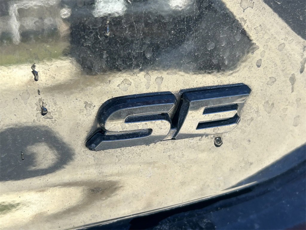 Used 2025 Toyota Camry SE image 13
