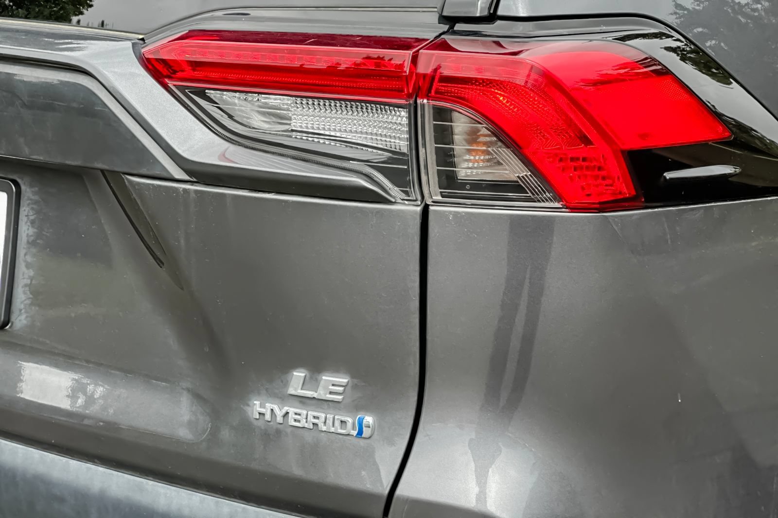 Used 2022 Toyota RAV4 LE AWD/4WD image 38