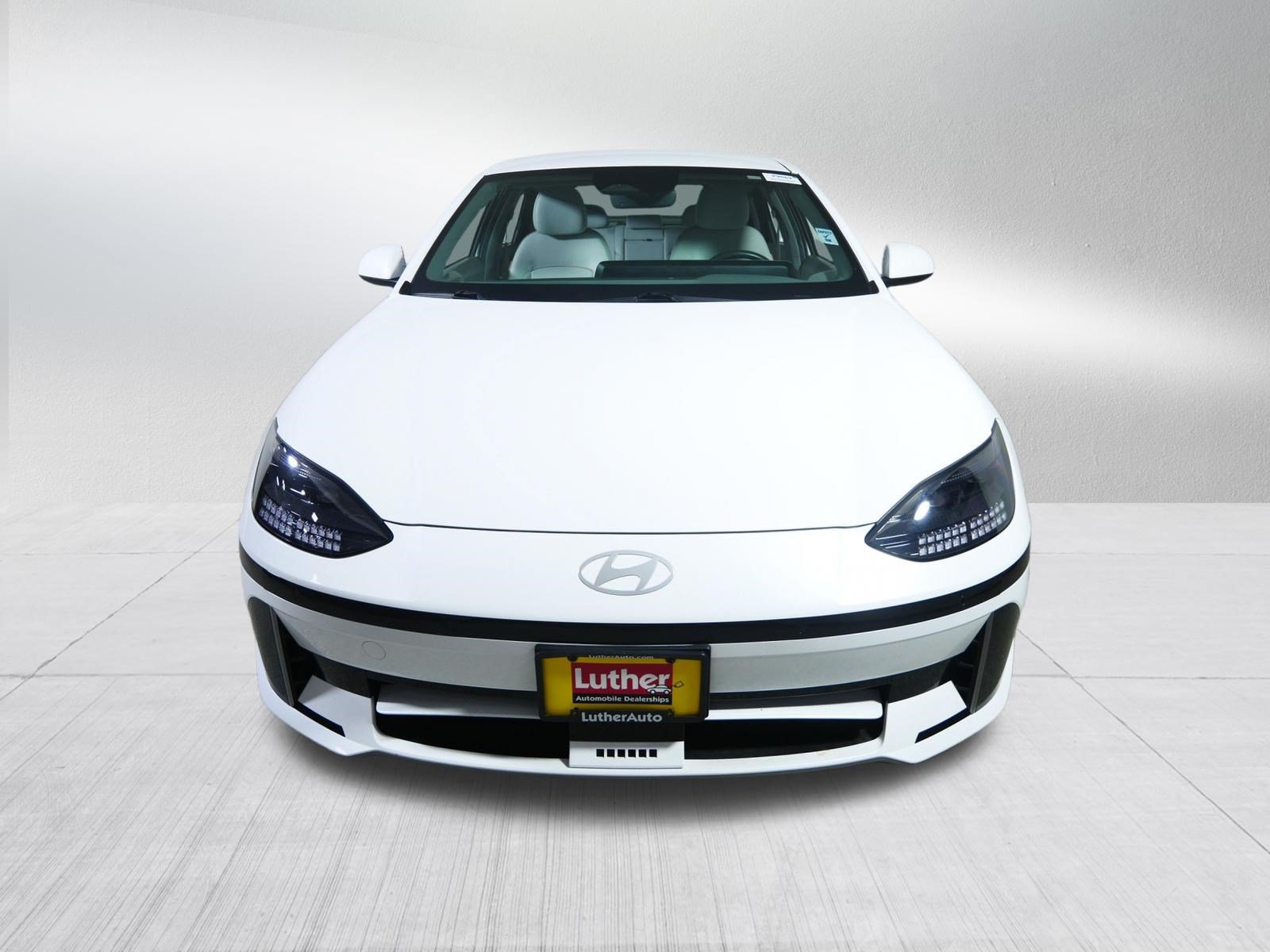 Used 2024 Hyundai Ioniq 6 SEL AWD/4WD image 2