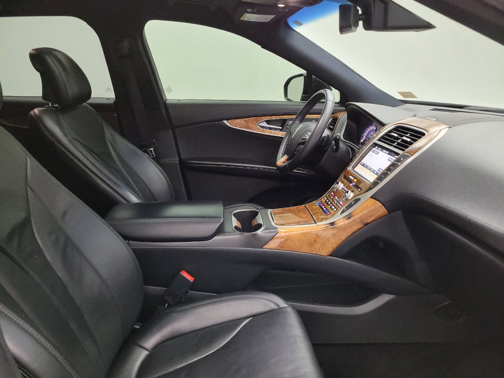 Used 2017 Lincoln MKX Reserve FWD image 21