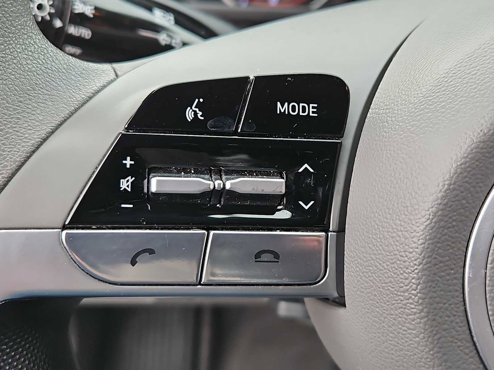 Certified 2023 Hyundai Elantra SEL w/ Preferred Accessory Package image 23