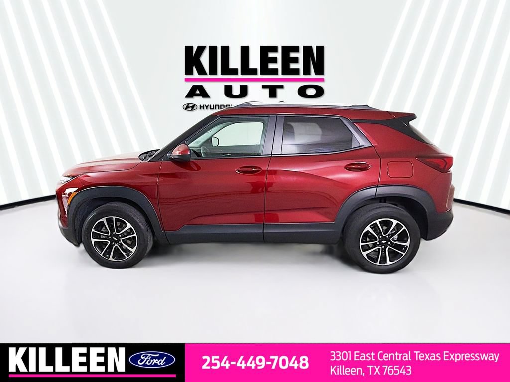 Used 2025 Chevrolet TrailBlazer LT AWD/4WD image 4