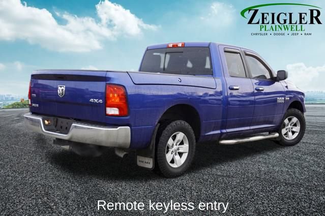 Used 2017 RAM 1500 Classic SLT image 3