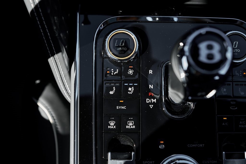 Used 2024 Bentley Flying Spur S V8 image 62