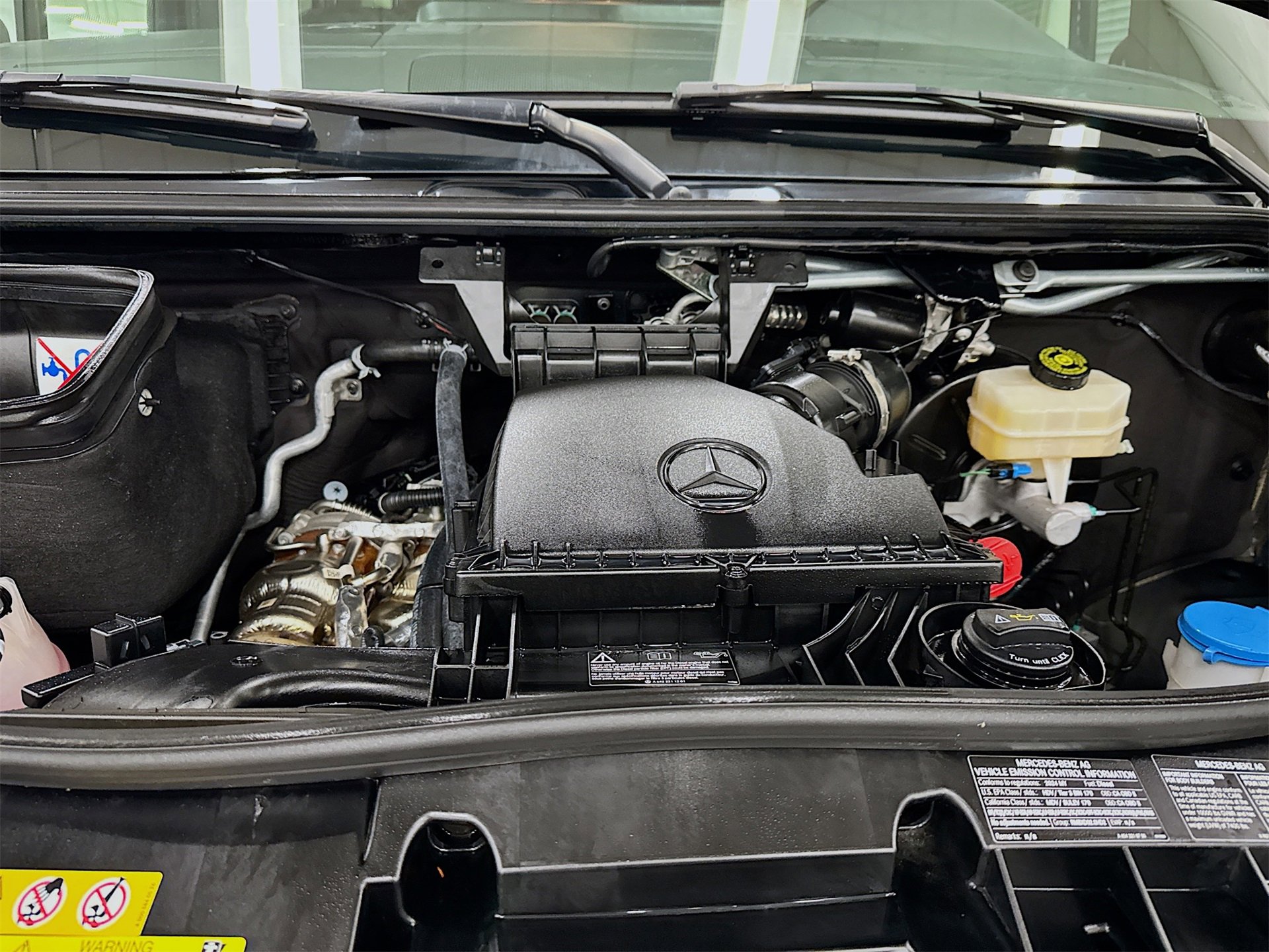 Used 2024 Mercedes-Benz Sprinter 2500 image 32