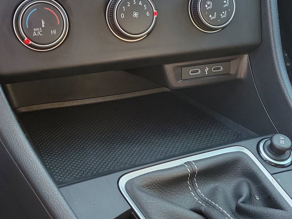 Used 2024 Volkswagen Jetta Sport image 24