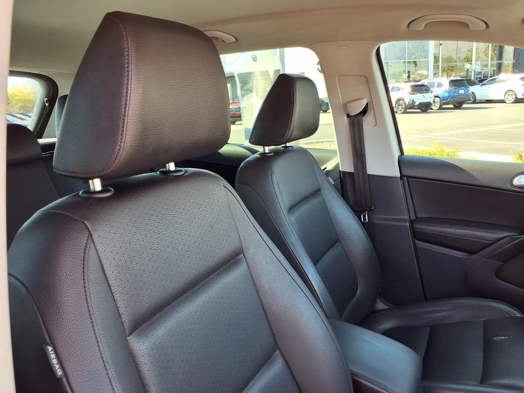 Used 2016 Volkswagen Tiguan S image 20