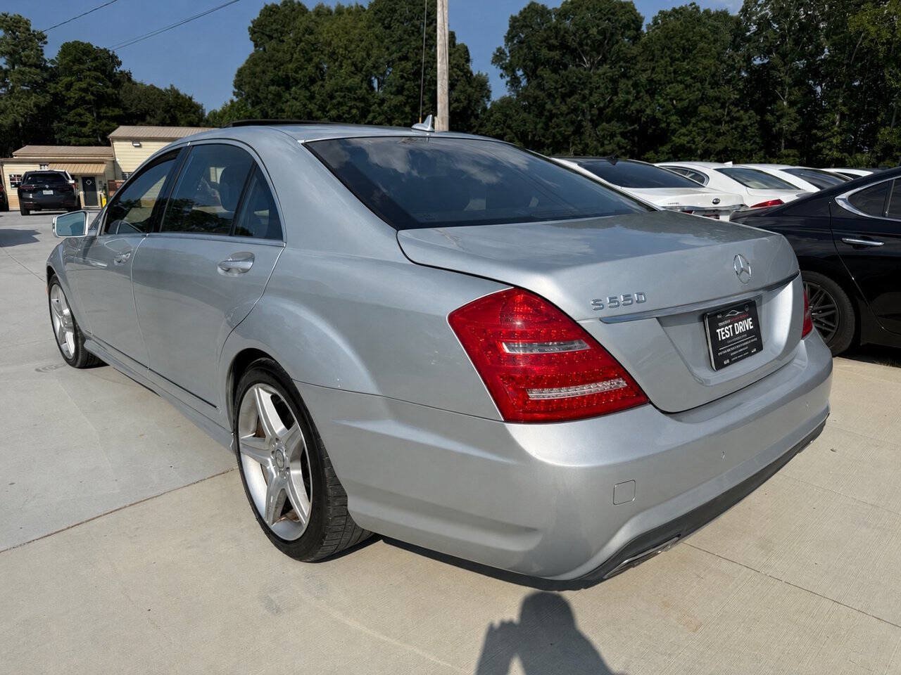 Used 2010 Mercedes-Benz S 550 image 4
