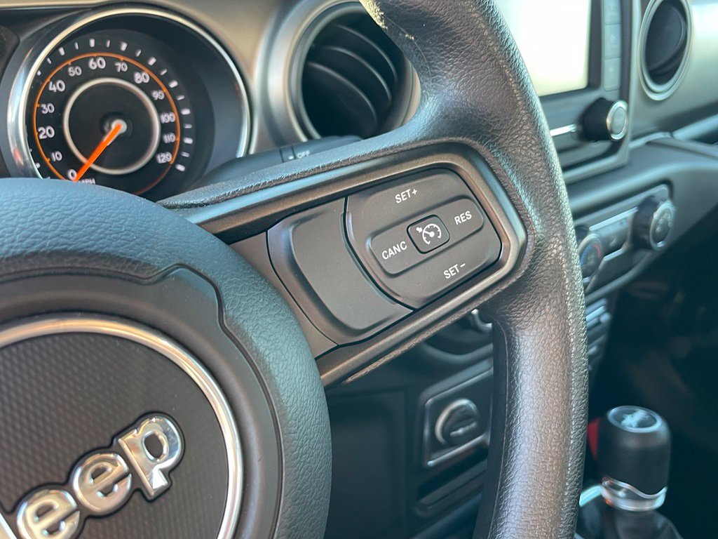 Used 2019 Jeep Wrangler Sport AWD/4WD image 13