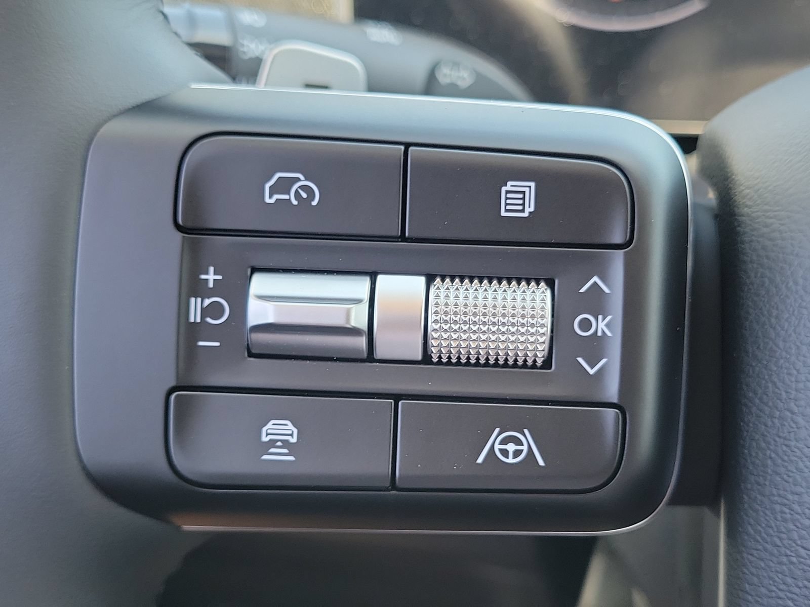 New 2026 Hyundai Santa Fe SE FWD image 8
