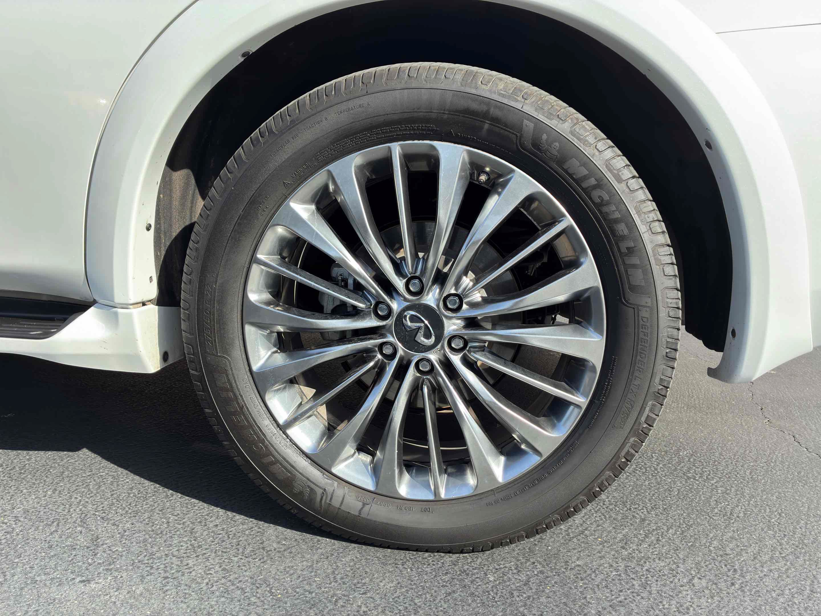 Used 2018 INFINITI QX80 4WD w/ Driver Assistance Package image 15