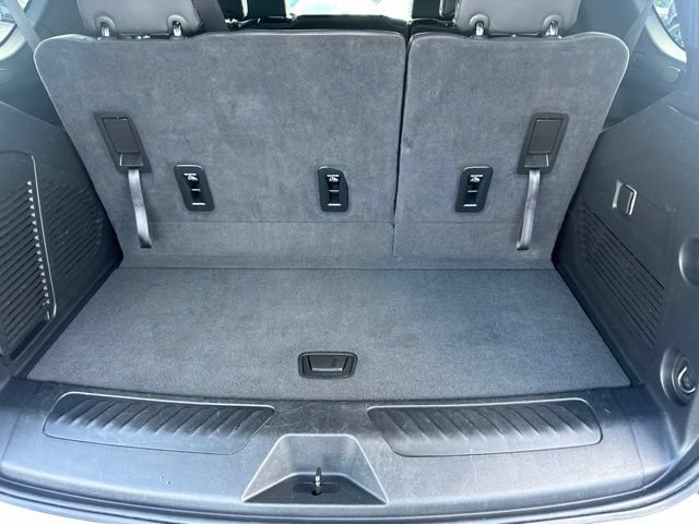 Used 2025 Chevrolet Tahoe LT AWD/4WD image 31