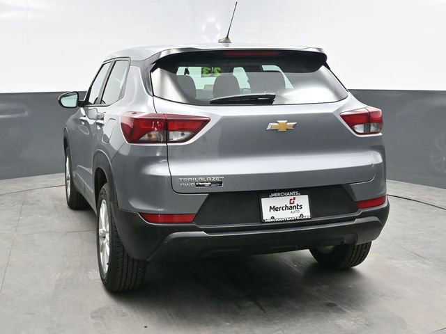 Used 2023 Chevrolet TrailBlazer LS AWD/4WD image 5