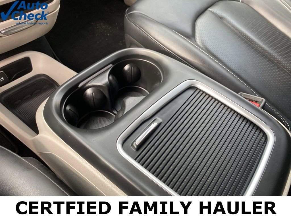 Used 2024 Chrysler Pacifica Touring-L FWD image 45