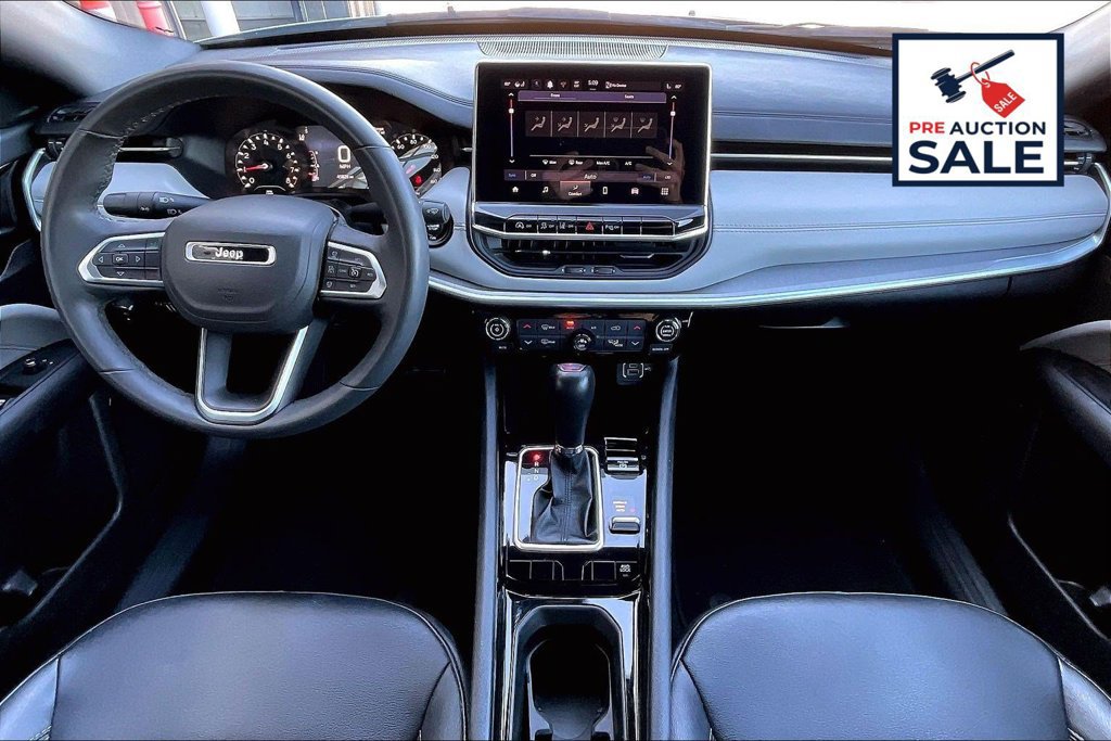 Used 2025 Jeep Compass Limited AWD/4WD image 15
